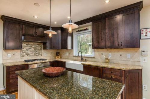 7680 Bush Ave, Riviera Beach, MD 21122-3534