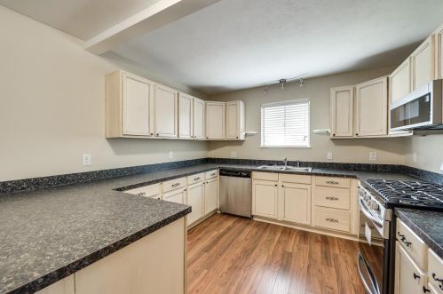 3528 Cimmaron Trl, Fort Worth TX  76116-6859 exterior