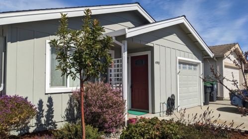 490 Vivienne Dr, Watsonville, CA 95076-3653