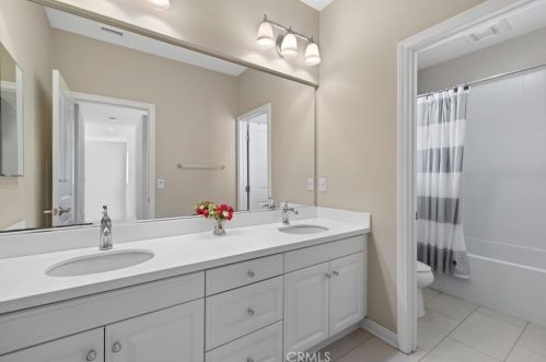 66 Rembrandt, Irvine CA  92620-7314 exterior