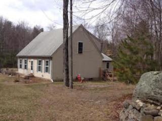 271 Merry Hill Rd, Barrington, NH 03825-5031