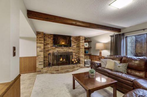 2073 Jade Ln, Saint Paul MN  55122-2862 exterior