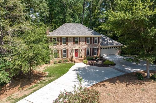 4755 Buckskin Trl, Lilburn, GA 30047-4244