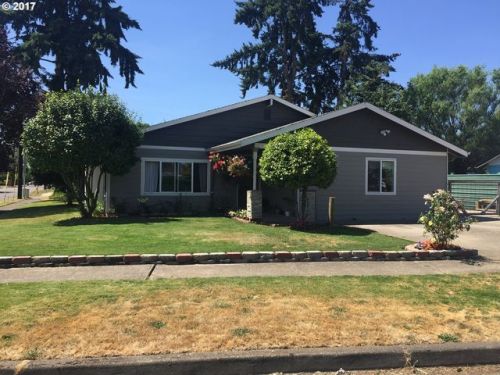 405 Landau Dr, Woodburn, OR 97071-5123