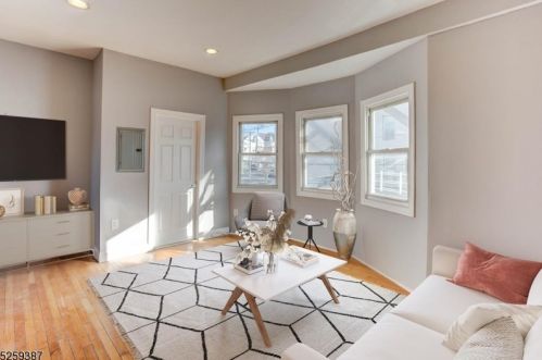 399 Riv St, Paterson NJ 07502-1012 exterior