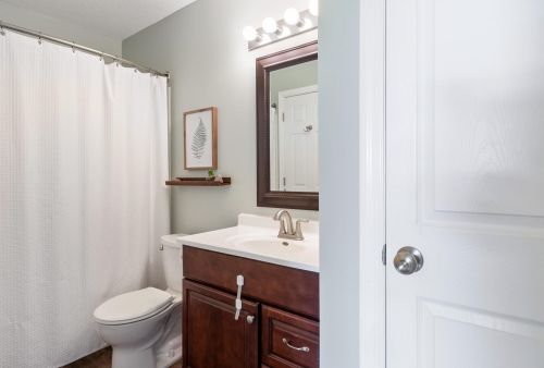 1715 Hickory Hl Dr, Saint Paul MN  55122-2412 exterior