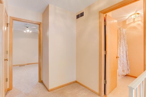 1726 Flamingo Dr, Saint Paul MN  55122-1143 exterior