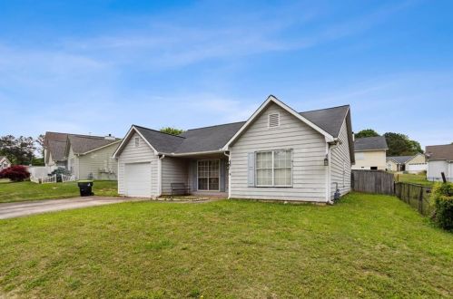 6504 Pine Bark Ct, Morrow, GA 30260-2171