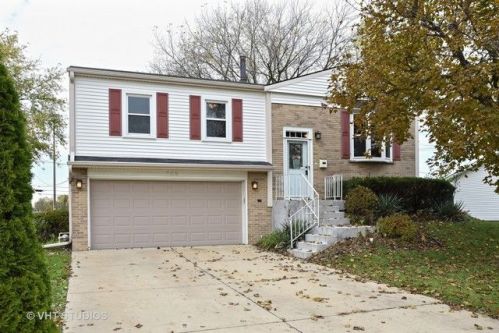 706 Park Blvd, Streamwood, IL 60107-2059