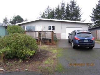 1023 Ball Blvd, Waldport, OR 97394-9408