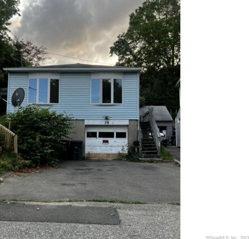 39 Edgefield Ave, Milford, CT 06460-7829