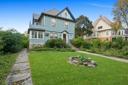 221 Ridgeland Ave, Oak Park, IL 60302-2322