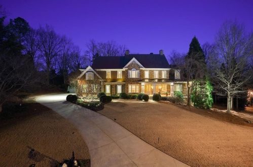 10 Highland Valley Ct, Atlanta GA  30327-4880 exterior