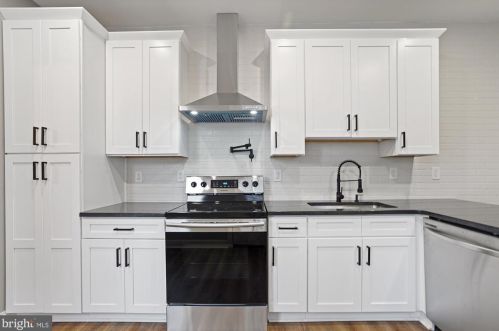 547 Marion St, Lancaster PA  17602-3117 exterior