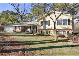 3162 Wanda Woods Dr, Atlanta, GA 30340-4508