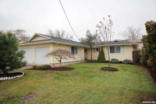 329 24th Ave, Albany, OR 97322-4010