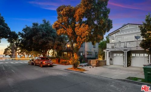 133 Hollister Ave, Santa Monica, CA 90405-3555