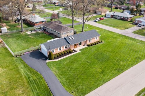 9146 Fidelis Dr, Cincinnati OH 45242-7431 exterior