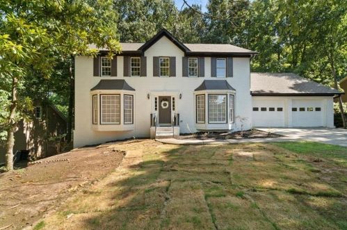445 Bellflower Ct, Roswell, GA 30076-3383