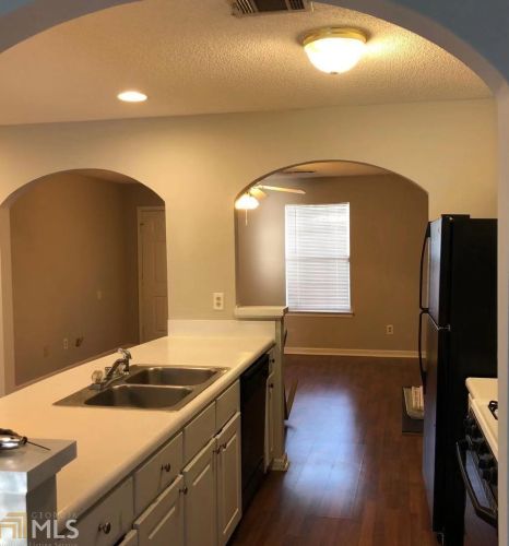 6783 Saganaw Dr, Rex GA  30273-2252 exterior