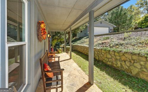 360 Drew Ln, Lavonia, GA 30553-2811