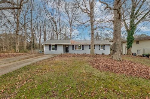 703 Boggs Rd, Mableton, GA 30126-4205
