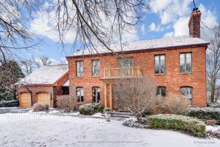 1700 Shire Ct, Wheaton, IL 60189-7425