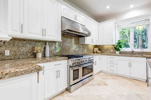 4719 Tobias Ave, Van Nuys CA  91403-2826 exterior
