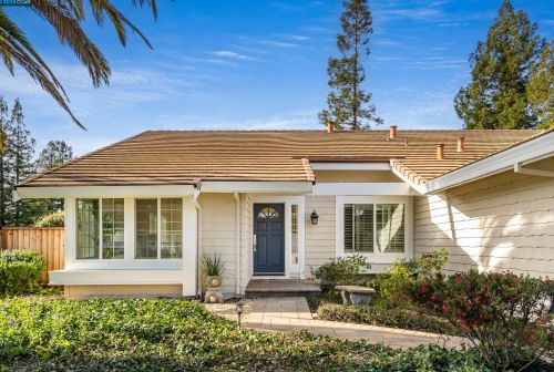 909 Woodland Dr, San Ramon, CA 94582-2335