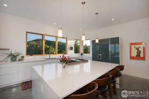 819 Timber Ln, Boulder CO  80304-0485 exterior