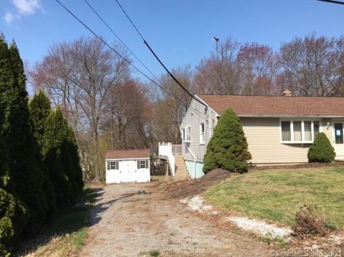 58 Charles Dr, Waterbury, CT 06716-1506