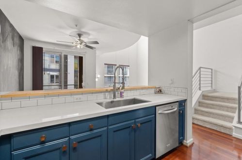 252 Jeanette Ln, Santa Ana CA  92705-6016 exterior