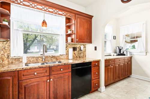 105 7th St, Scanlon MN  55720-1802 exterior