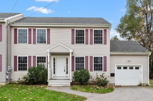72 Underhill St, Nashua, NH 03060