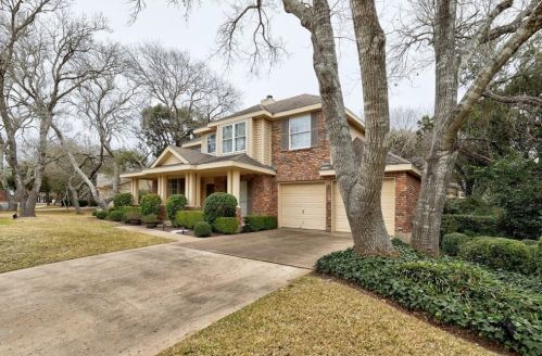 7704 Basil Dr, Austin TX  78750-7930 exterior