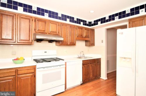 1002 Mondrian Ter, Silver Spring MD  20904-3236 exterior