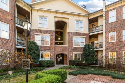 825 Highland Ln, Atlanta, GA 30306-4383