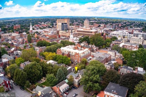 202 Marion St, Lancaster PA  17602-2758 exterior