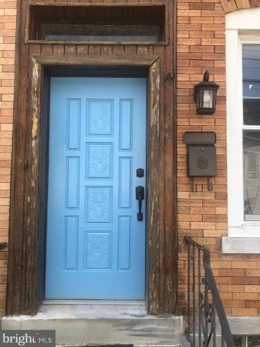205 Hermitage St, Philadelphia PA  19127-1005 exterior