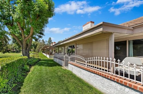 602 Via Zapata, Riverside CA  92507-6424 exterior