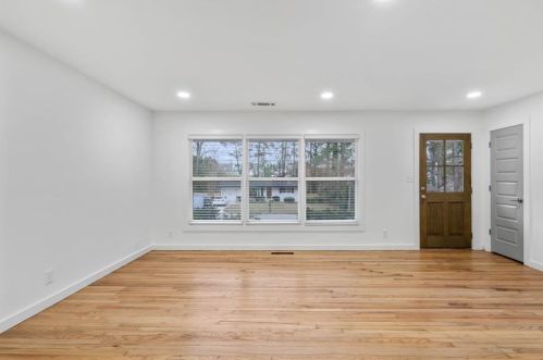 3764 Admiral Dr, Atlanta GA  30341-2230 exterior