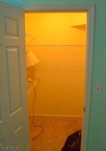 92 Quartz Ln, Paterson NJ  07501-3348 exterior