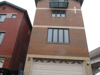 1910 Lee Pkwy, Chicago, IL 60616-5202