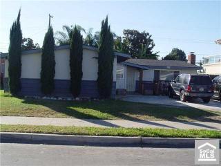 2818 Oakmont Ave, Orange, CA 92867-7339