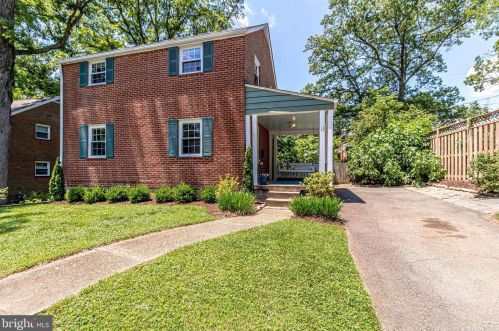 32 Aberdeen St, Arlington, VA 22204-1325