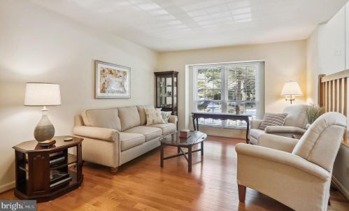 4 Casino Ct, Silver Spring MD 20906-5953 exterior