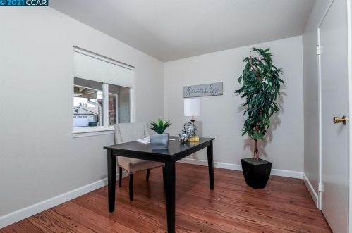 3719 Parkmall Ct, Concord CA  94519-1421 exterior