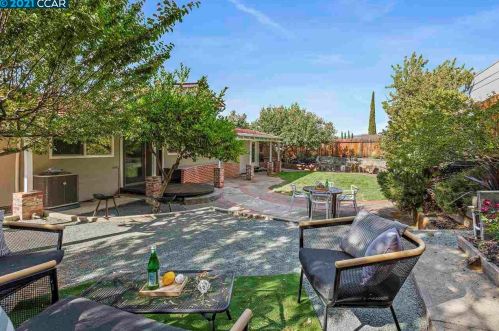 4346 Grammercy Ln, Concord CA  94521-4207 exterior