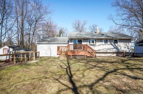 1 Colonial Pl, Norwalk, CT 06851-5005