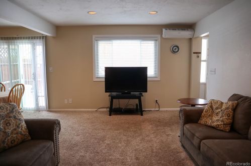 9756 Orangewood Dr, Denver CO  80260-5960 exterior